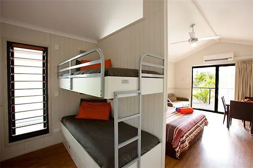 **** Holiday park Discovery Parks - Fraser Street, Hervey Bay Australia